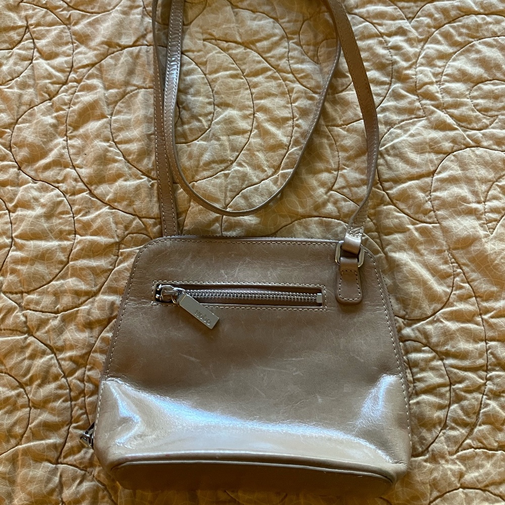 Hobo Billie-Style Small Leather Crossbody Bag in Desert Sand Color